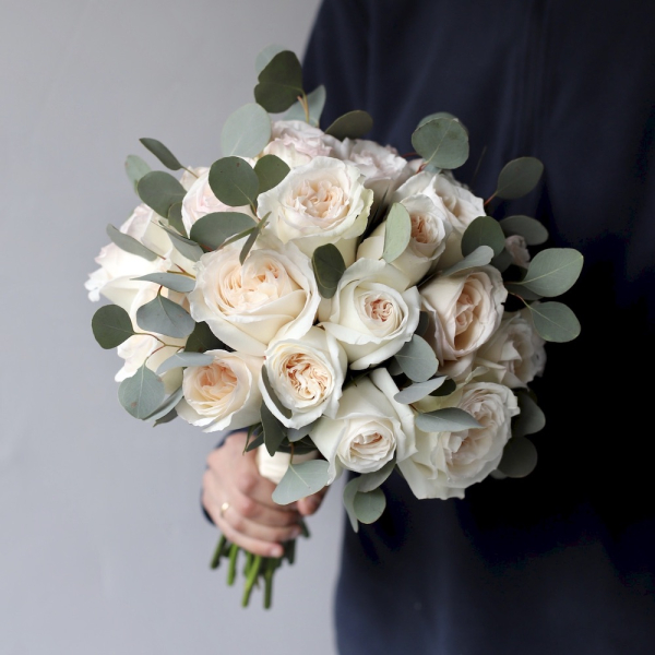 Букет невесты из пионовидных роз Охара - Размер M 