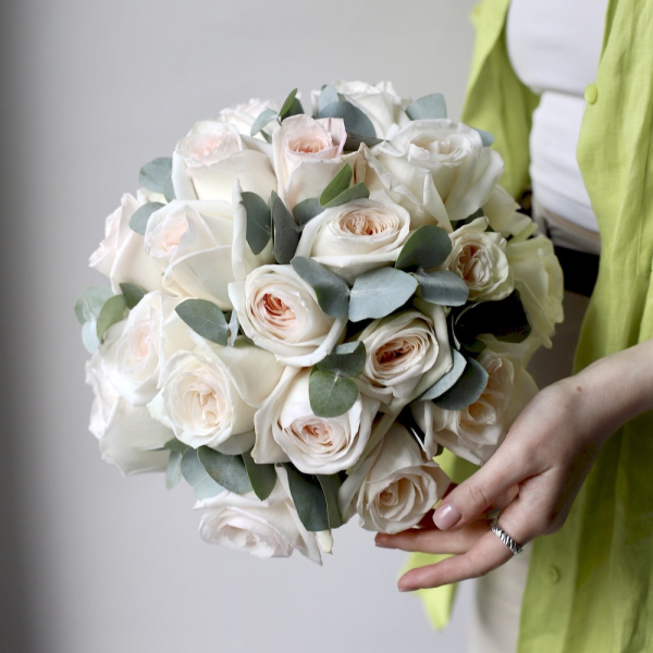 Букет невесты из пионовидных роз Охара -  Размер S 