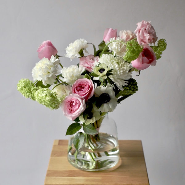 Подписка на цветы "В вазе" (4 доставки) -  Размер M 
