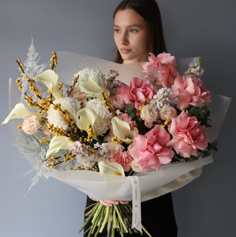 Праздник всех мам. Кому и какие цветы дарят в этот день