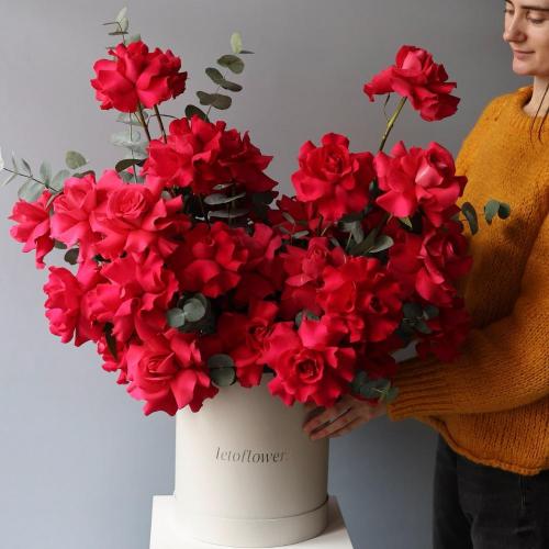 Букет "Малиновый щербет" в шляпной коробке -  Размер L