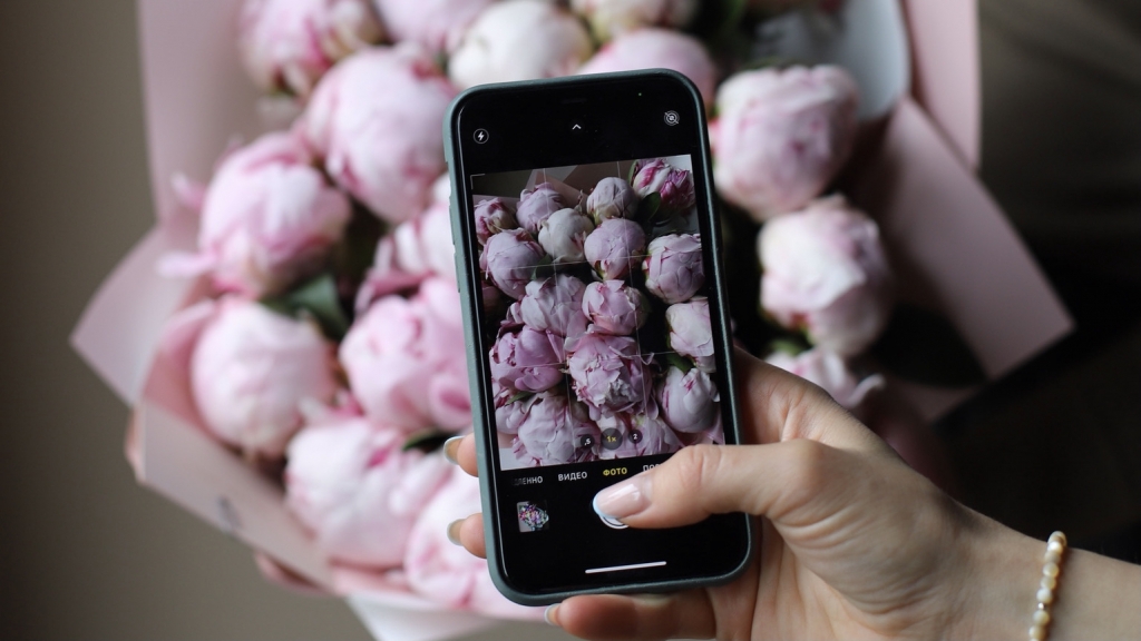 2a89825c2c653418e51ca6448a9cc77d - Как красиво сфотографировать цветы в Instagram