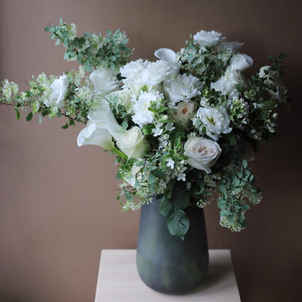 Букет из сезонных цветов в вазе Белый - Размер XL (эта ваза идет отдельно)