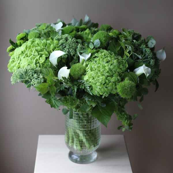 Букет из сезонных цветов в вазе Зеленый - Размер M