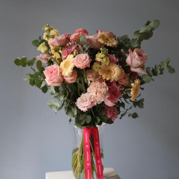 Подписка на цветы "В вазе" (4 доставки) - Размер L