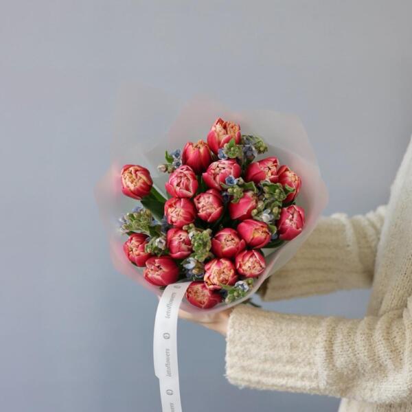 Букет из тюльпанов и оксипеталума - Размер S