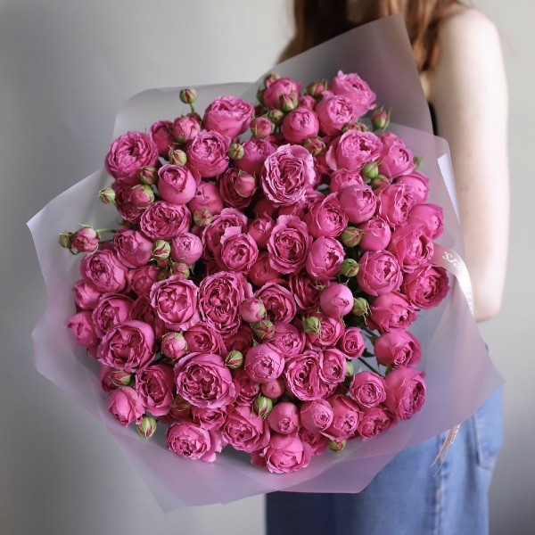 Букет из кустовых пионовидных роз Мисти Баблс -  29 кустовых роз 