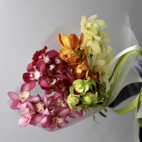 Букеты из орхидей – заказать букет из свежих цветов с доставкой в Москве •  Leto Flowers