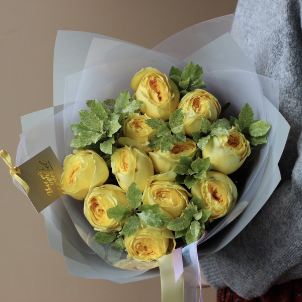 Букет из пионовидных роз Каталина - 11 роз