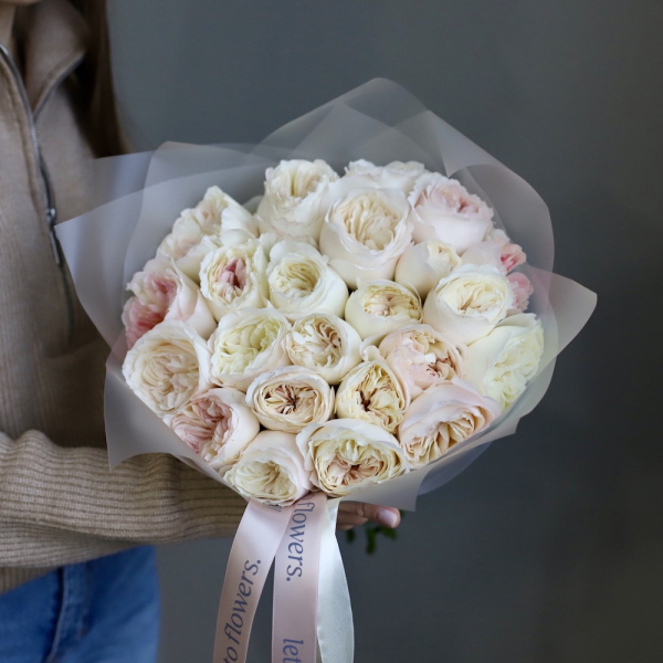 Букет из пионовидных роз Дэвида Остина Кейра -  23 розы 