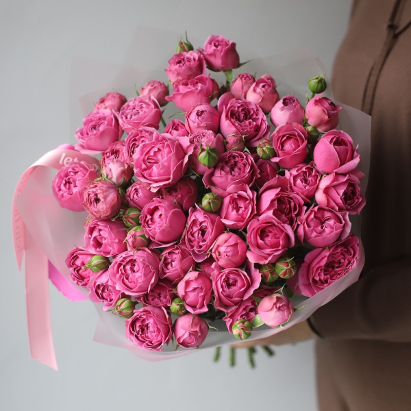 Букет из кустовых пионовидных роз Мисти Баблс -  39 кустовых роз 