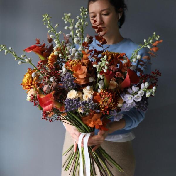 Авторский букет Осенний из сезонных цветов - Размер L