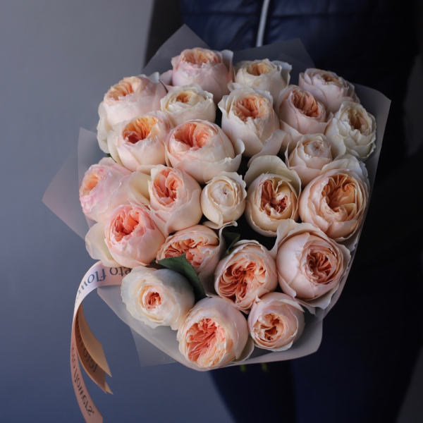 Букет из пионовидных роз Дэвида Остина Джульета - 23 розы