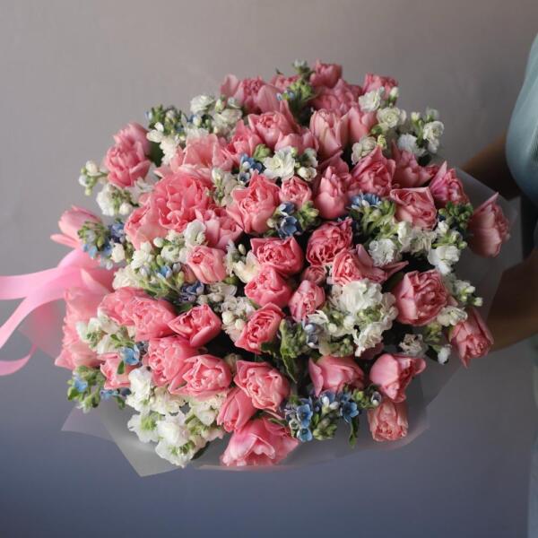 Букет из тюльпанов, маттиолы и оксипеталума -  Размер L