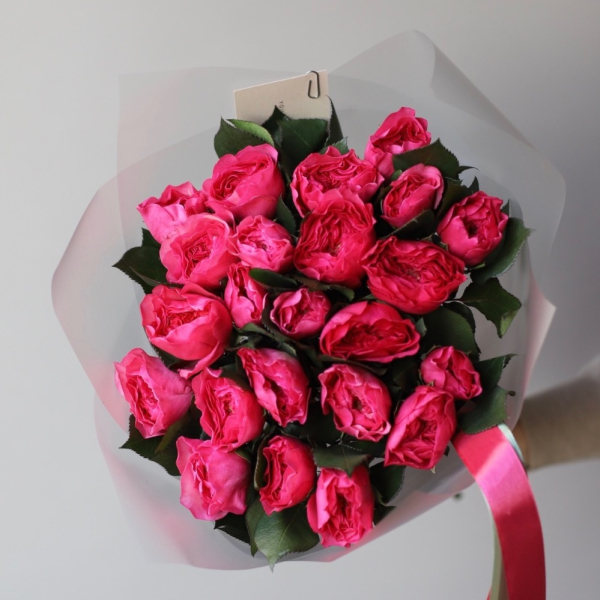 Букет из пионовидных роз Баронесса - 23 розы