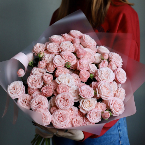 Букет из кустовых пионовидных роз Мадам Бомбастик -  19 кустовых роз 