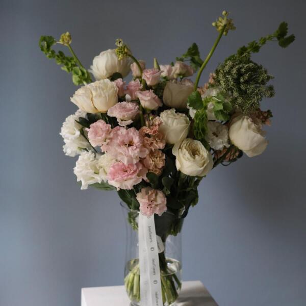 Подписка на цветы "В вазе" (4 доставки) - Размер M