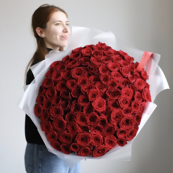 Букет из красных роз - 101 роза