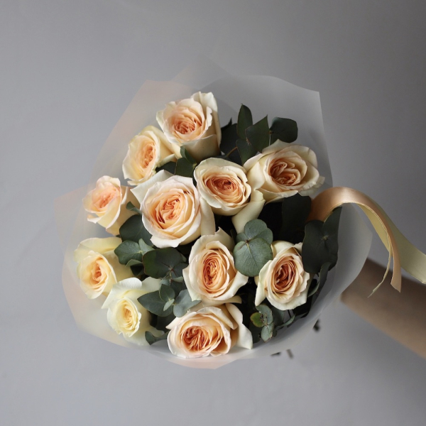 Букет из пионовидных роз Принцесса Майя - 11 роз