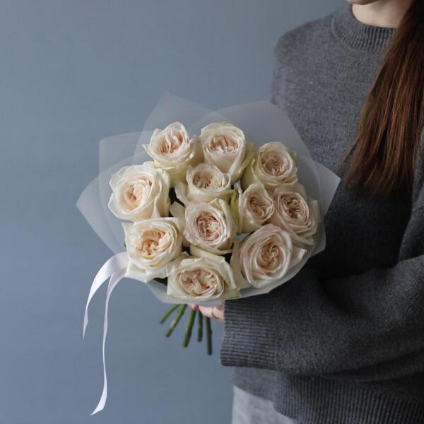 Букет из пионовидных роз Вайт Охара - 11 роз