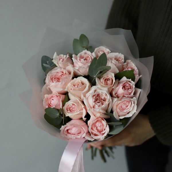 Букет из пионовидных роз Хитоми - 15 роз
