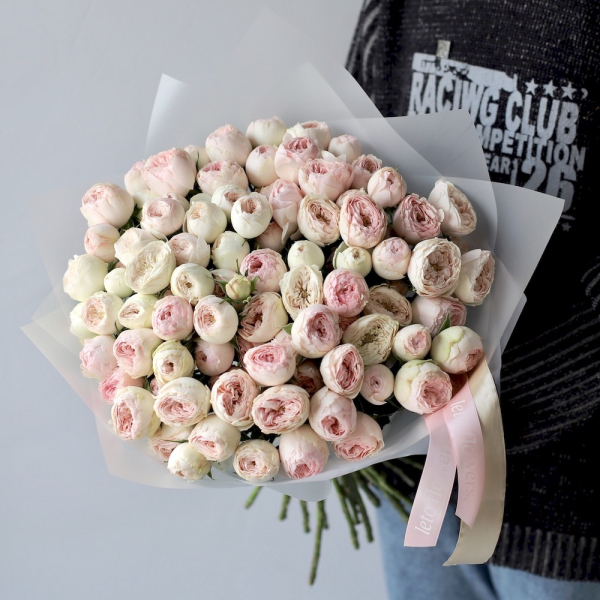 Букет из кустовых пионовидных роз Менсфилд Парк - 29 роз