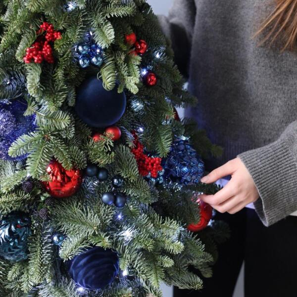 Новогодняя елочка гамма "Синий иней" - 75 см с Гирляндой