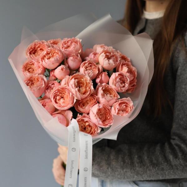 Букет из кустовых пионовидных роз Джульета - 9 кустовых роз