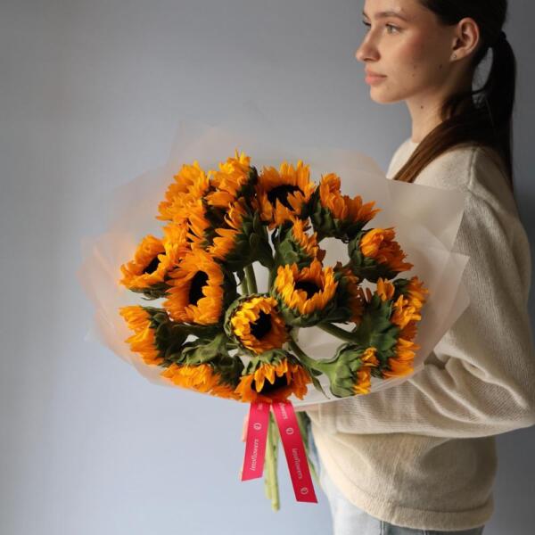 Букет из подсолнухов - 19 подсолнухов