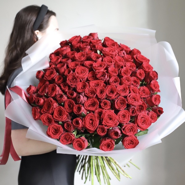 Букет из красных роз - 101 роза