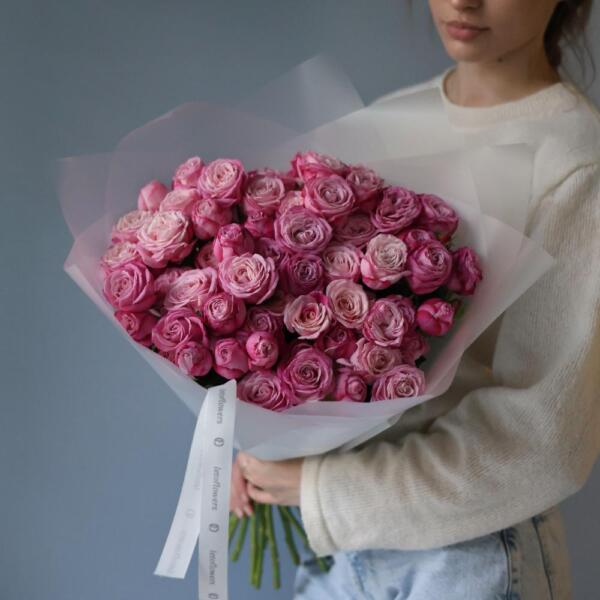 Букет из кустовых пионовидных роз Леди Бомбастик -  19 кустовых роз