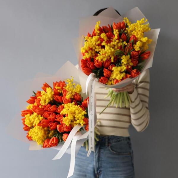 Букет из мимозы и тюльпанов - Размер M