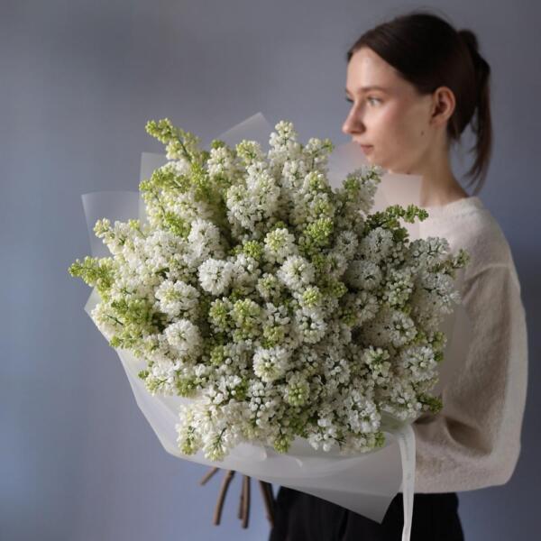 Букет из белой сирени - 19 веток сирени