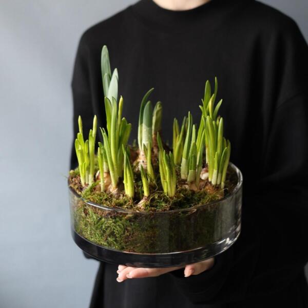 Весенние цветы в вазе - Размер L