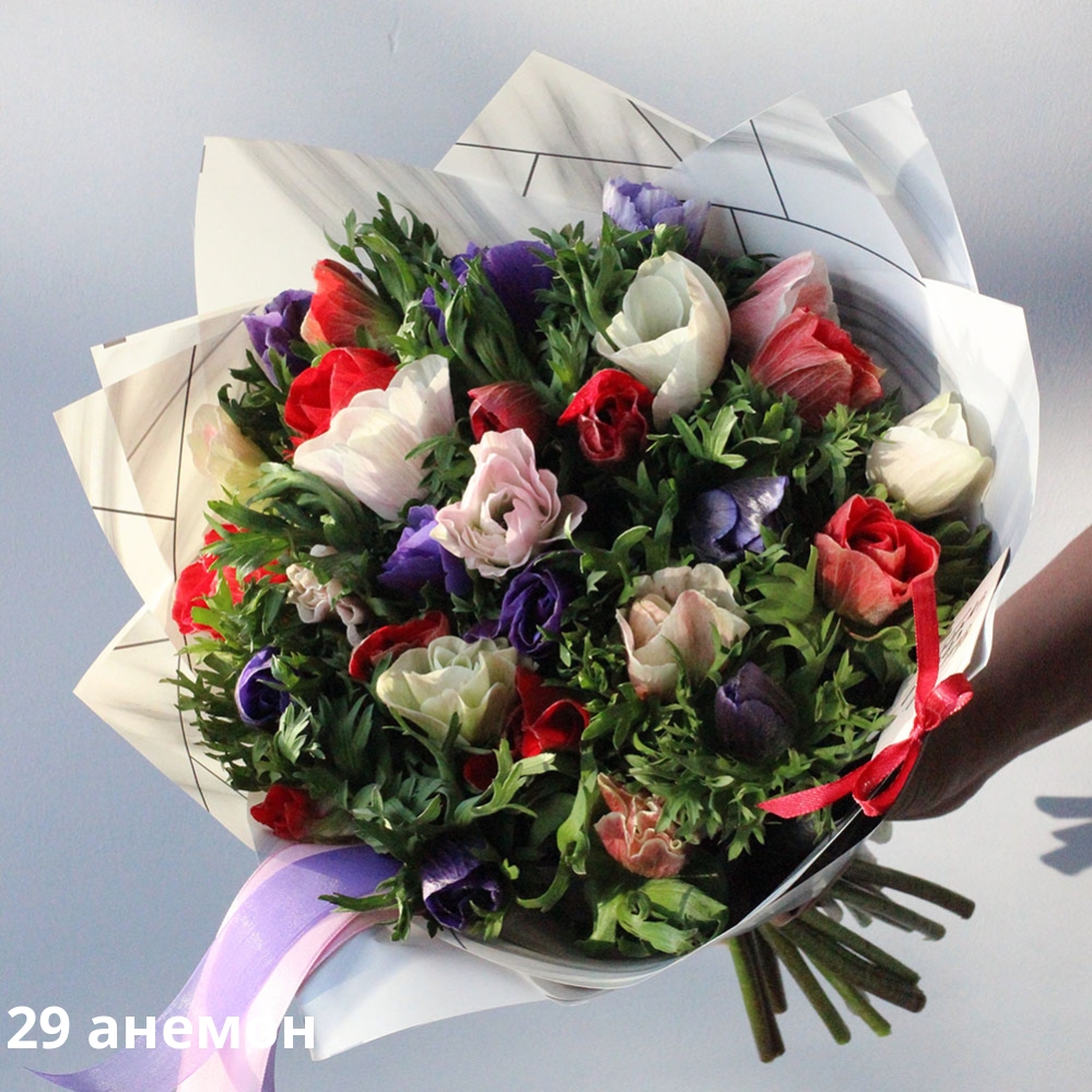 Букет из анемон разных цветов - заказать доставку цветов в Москве от Leto  Flowers